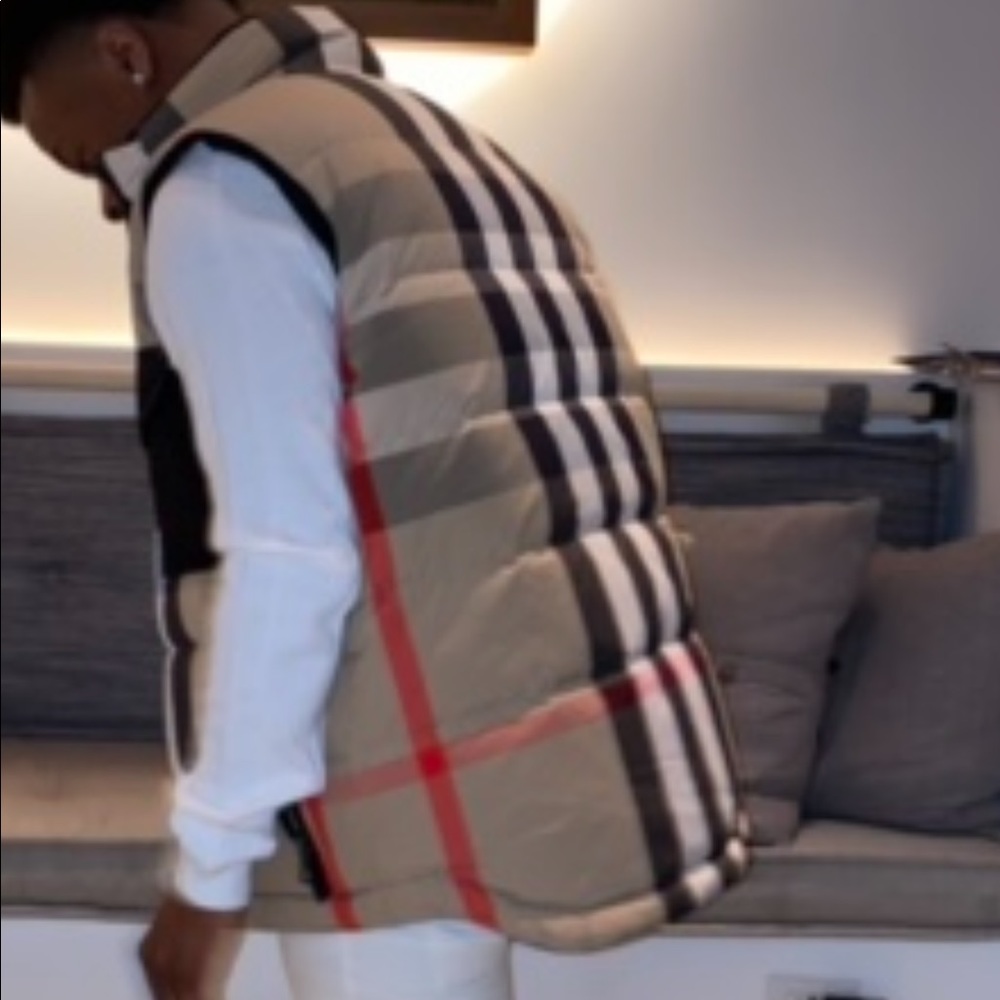 NEW Burberry vest men size small